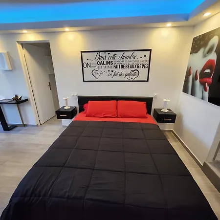 Romantique Avec Jacuzzi 2 Places Apartament