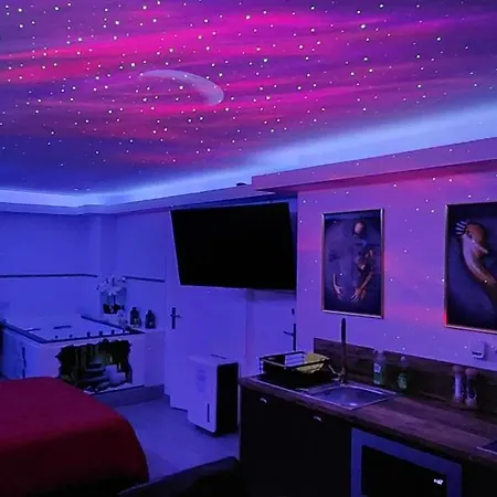 Romantique Avec Jacuzzi 2 Places Apartment *